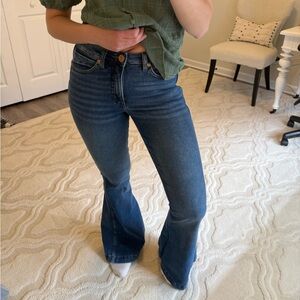 Wrangler High Rise Flare jeans
